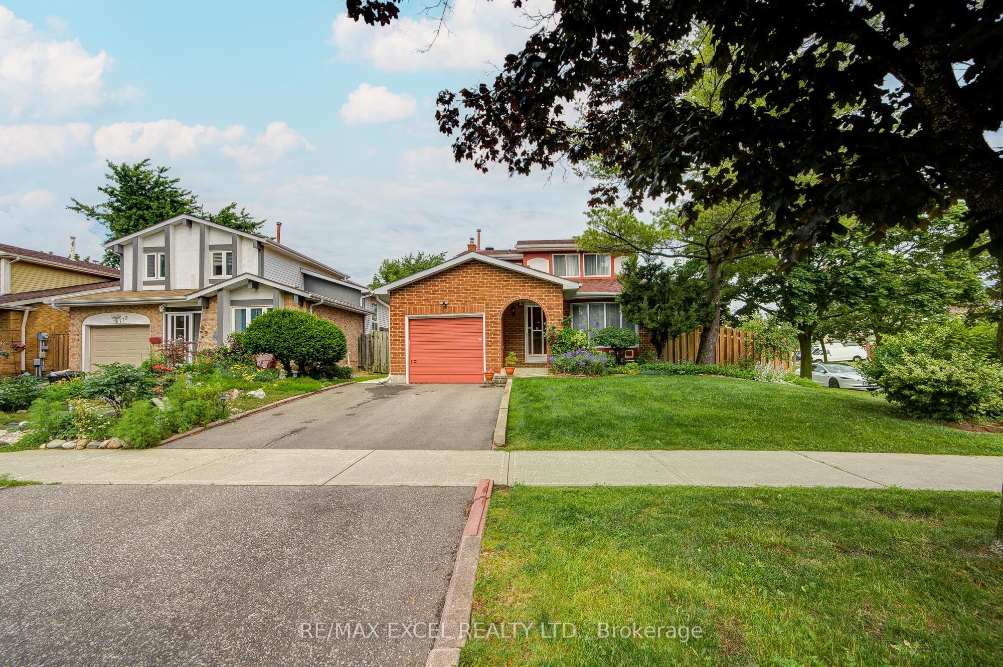 176 Goldhawk Trail, Toronto, ON M1V 1X2 photo 2
