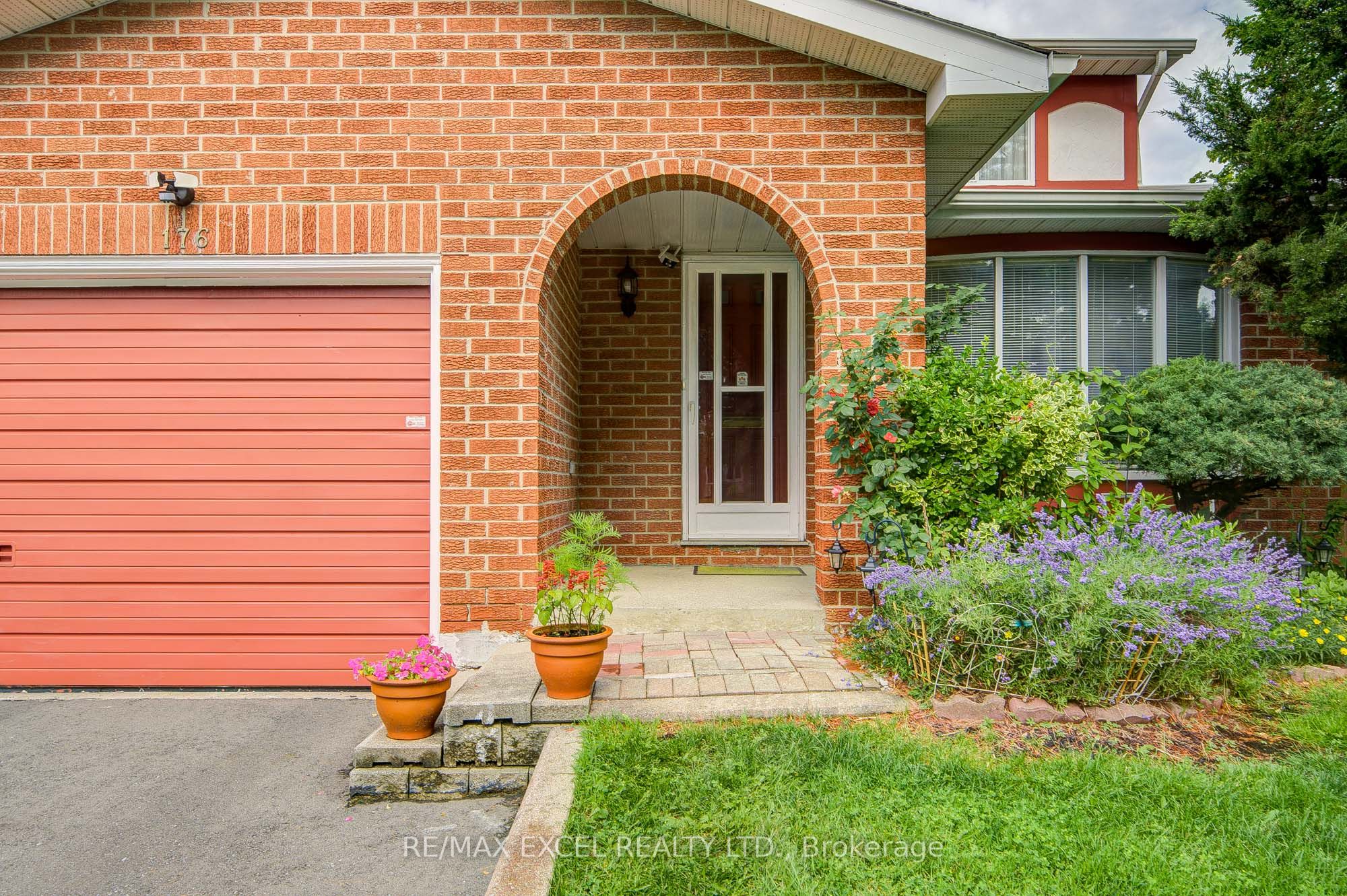 176 Goldhawk Trail, Toronto, ON M1V 1X2 photo 3