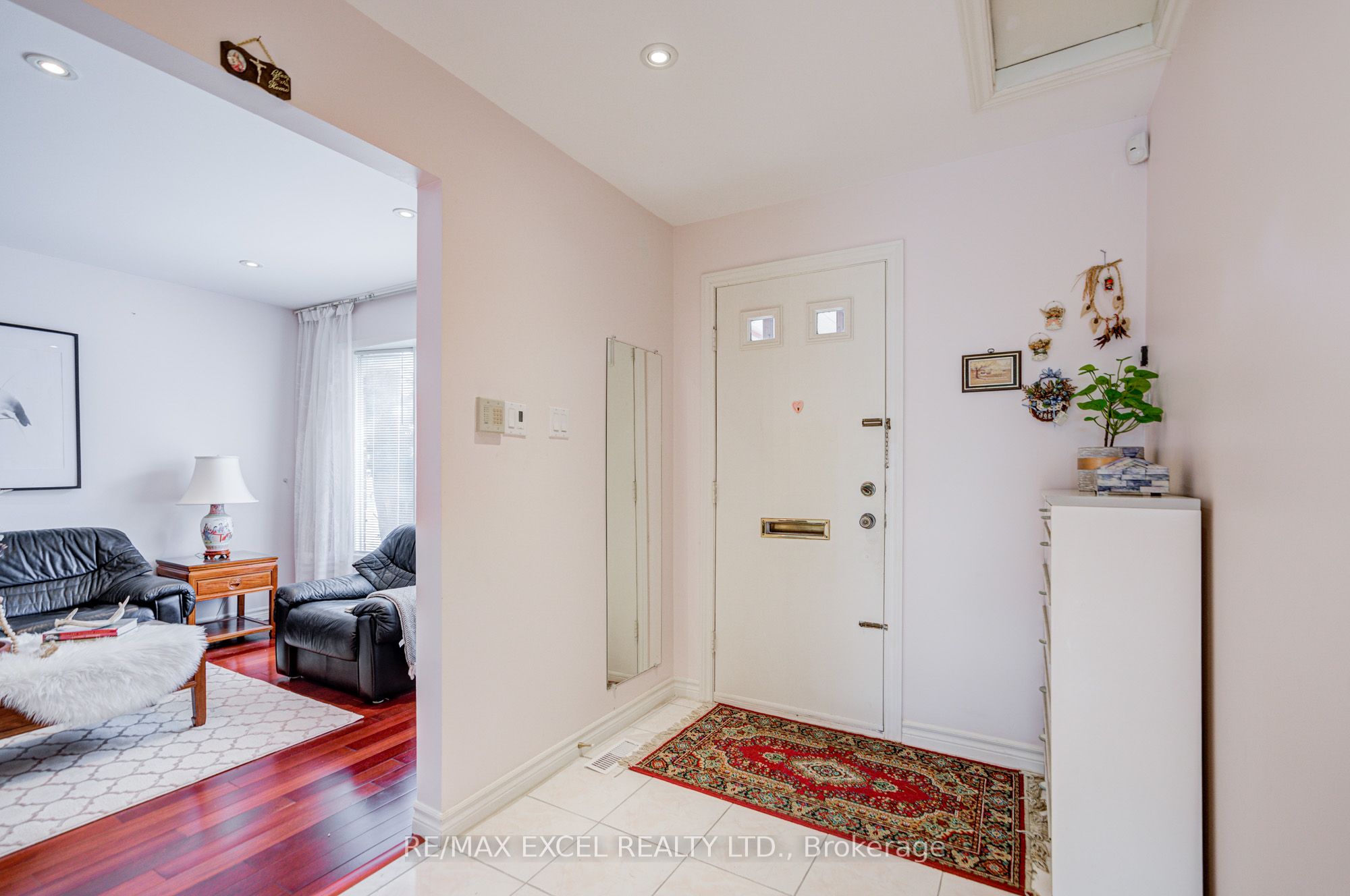 176 Goldhawk Trail, Toronto, ON M1V 1X2 photo 5