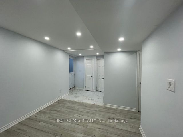 65 Ryder Crescent bsmt, Ajax, ON L1Z 1Y1 photo 3