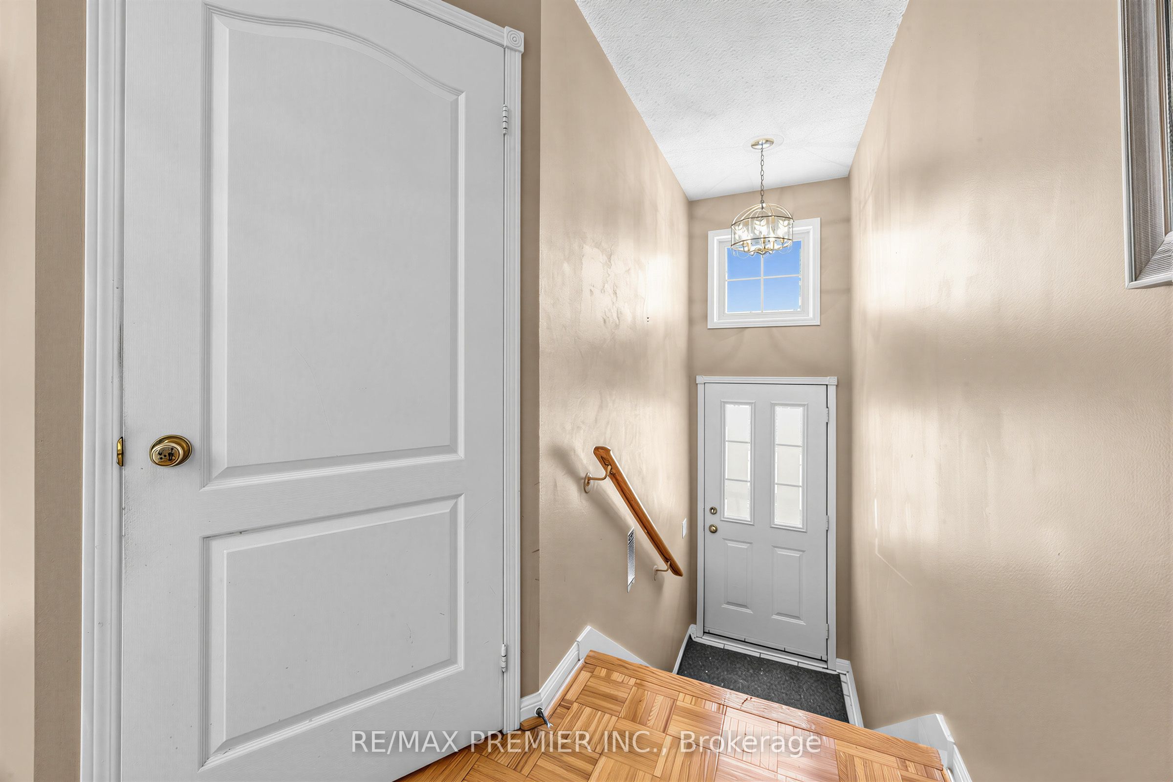 1400 The Esplanade N 602, Pickering, ON L1V 6V2 photo 4