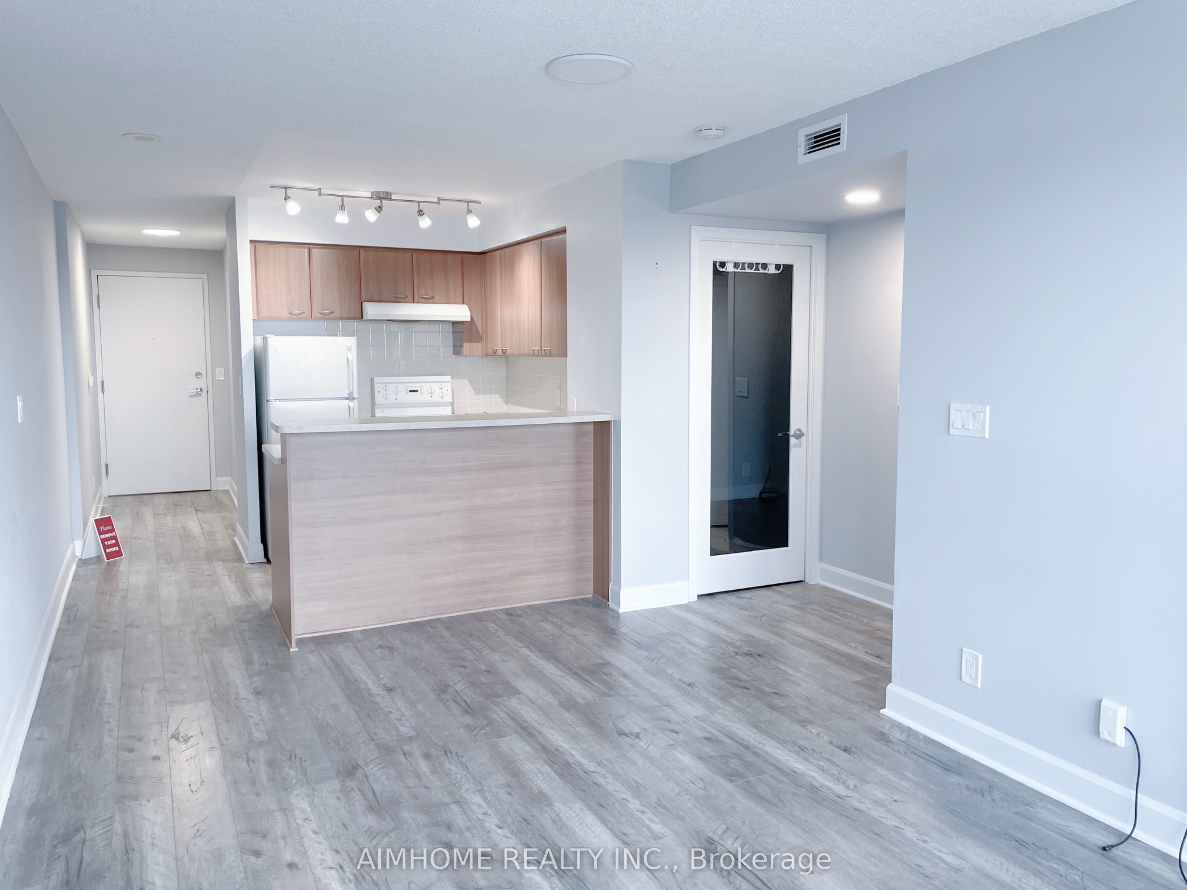36 Lee Centre Drive 1101, Toronto, ON M1H 3K2 photo 3