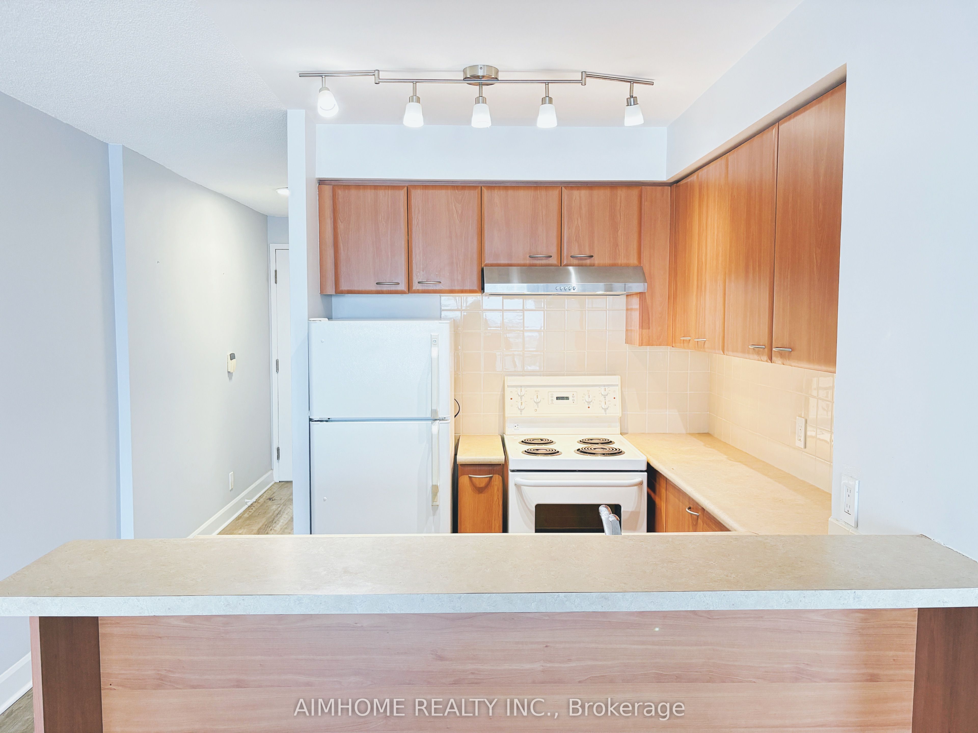 36 Lee Centre Drive 1101, Toronto, ON M1H 3K2 photo 5