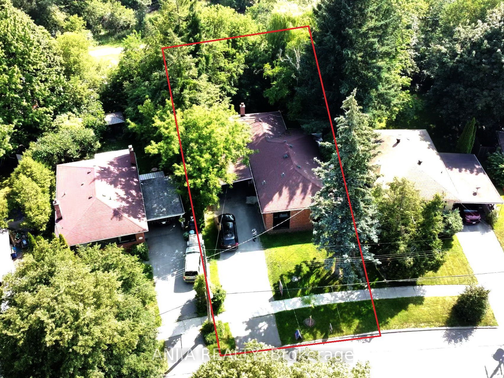 8 Applefield Drive, Toronto, ON M1P 3X9 photo 3