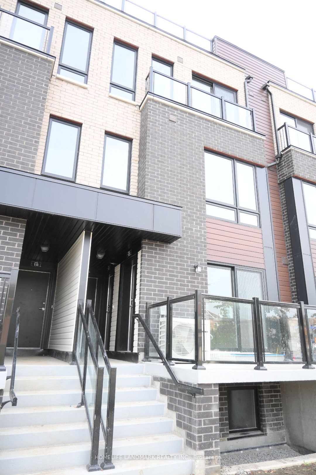 235 Mclevin Avenue 13, Toronto, ON M1B 0E8 photo 2