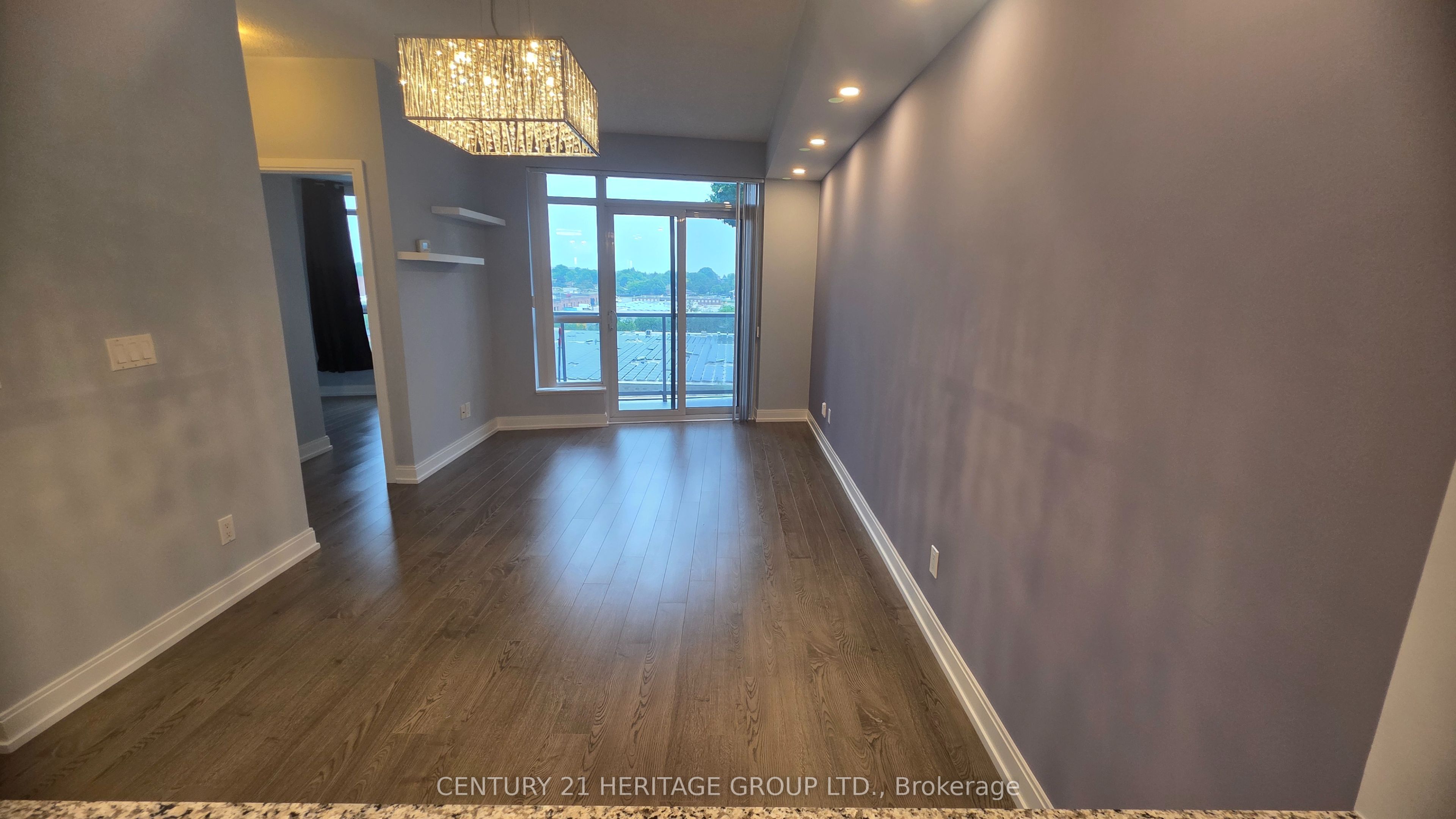 135 Village Green Square 525, Toronto, ON M1S 0G4 photo 3