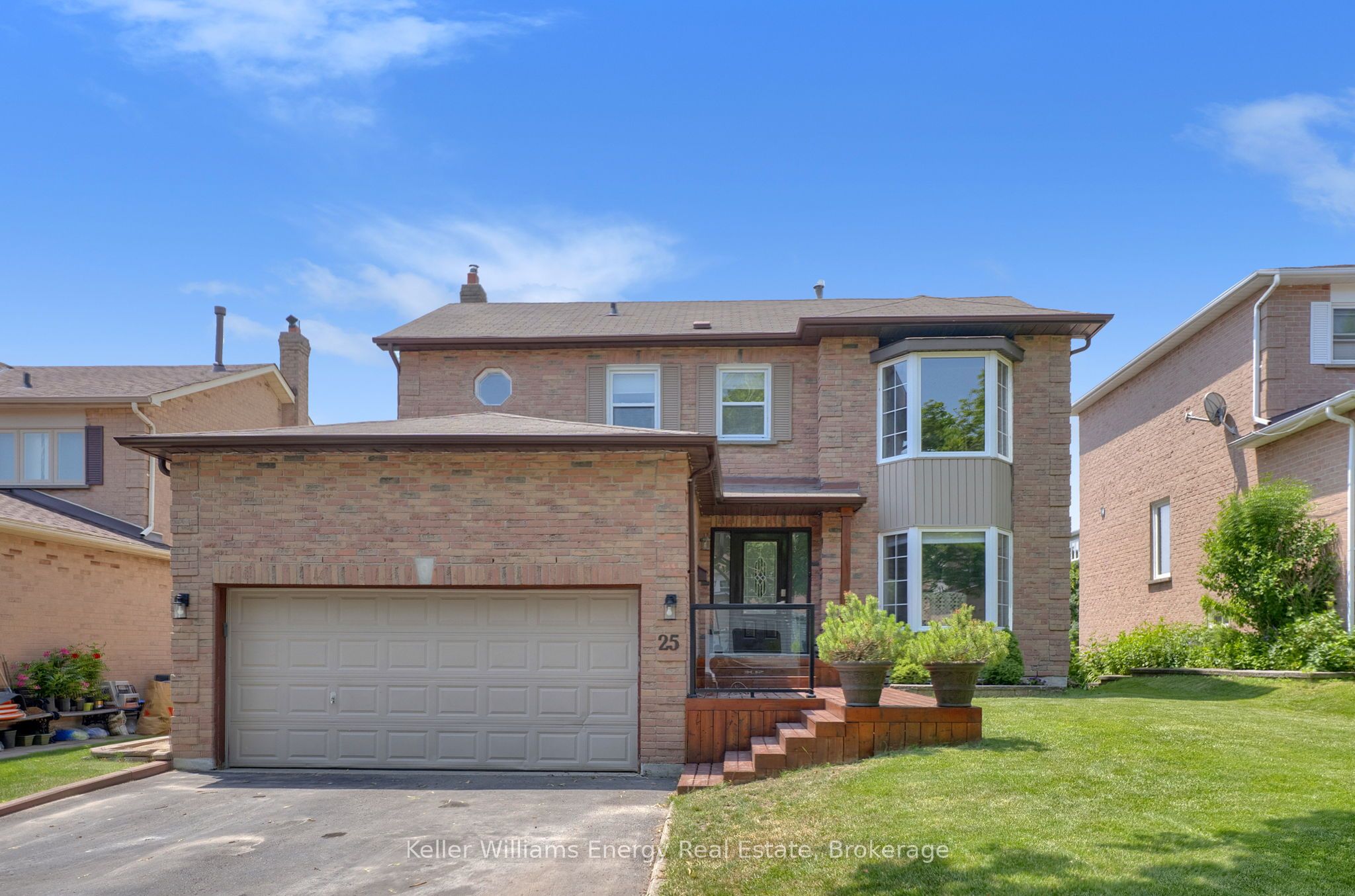 25 Fieldview Crescent, Whitby, ON L1N 8B5 photo 2