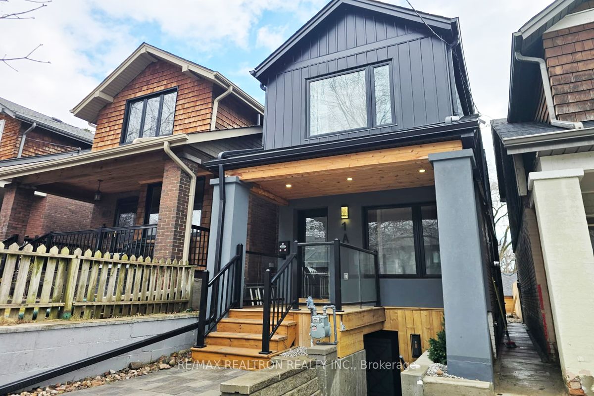 1A Normandy Boulevard, Toronto, ON M4L 3K1 photo 4