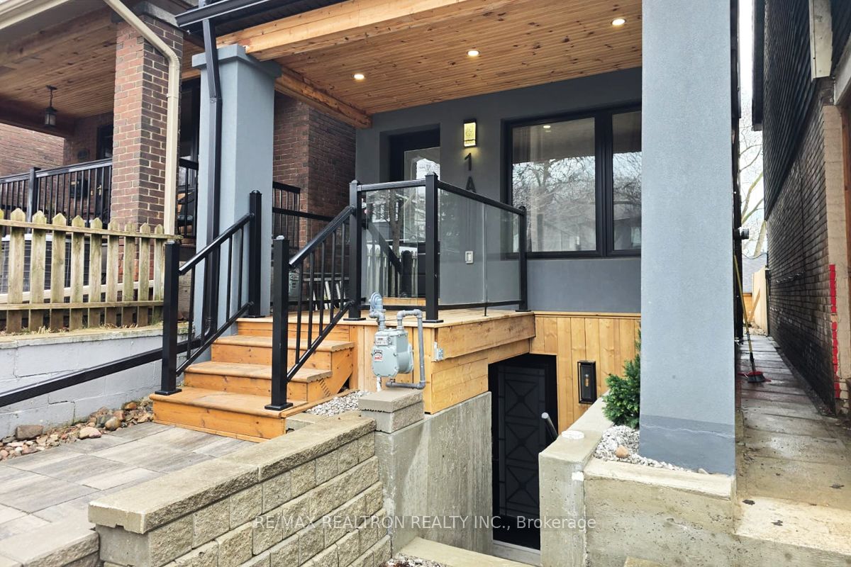 1A Normandy Boulevard, Toronto, ON M4L 3K1 photo 5