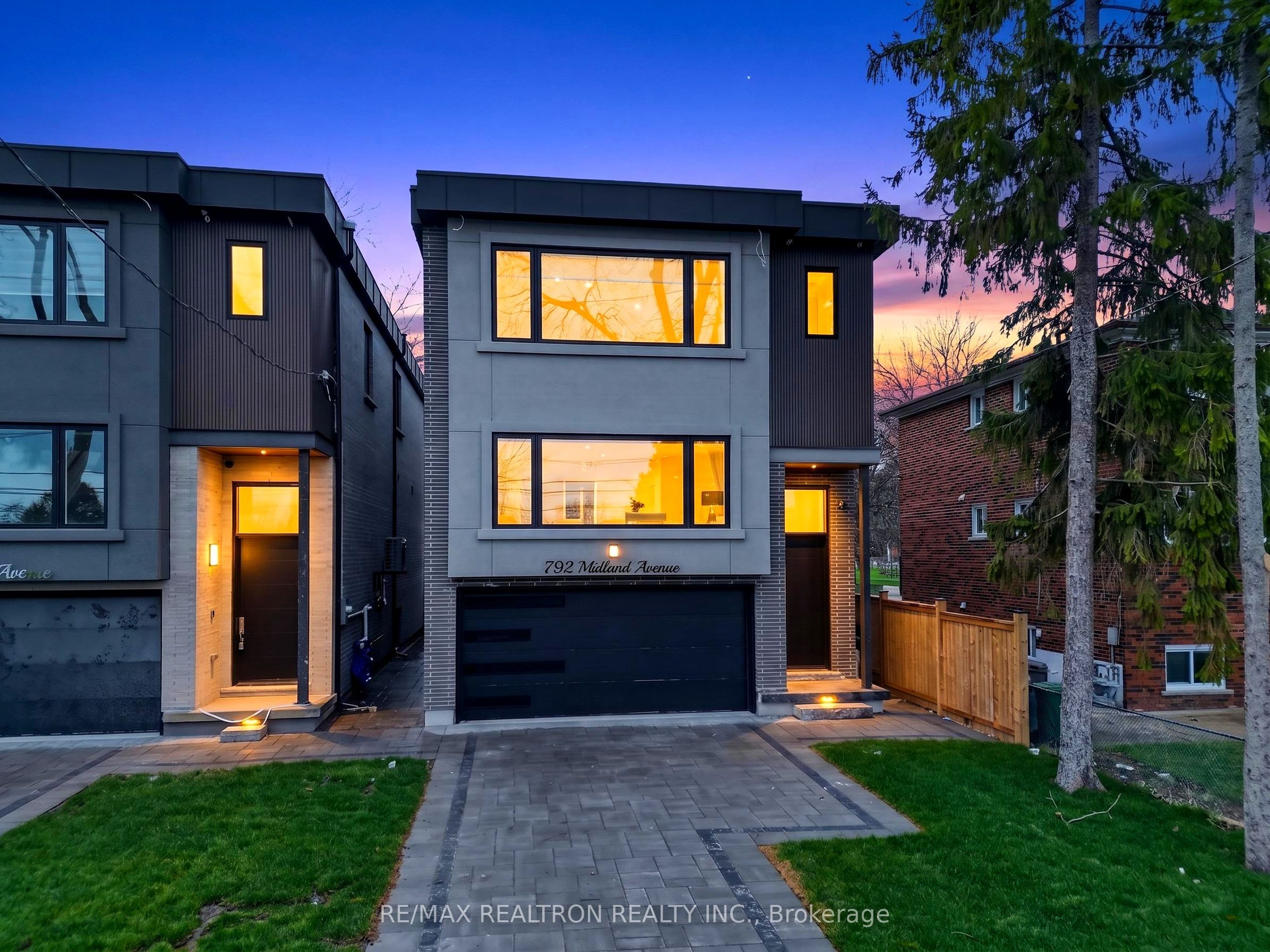 792 Midland Avenue, Toronto, ON M1K 4E7 photo 3