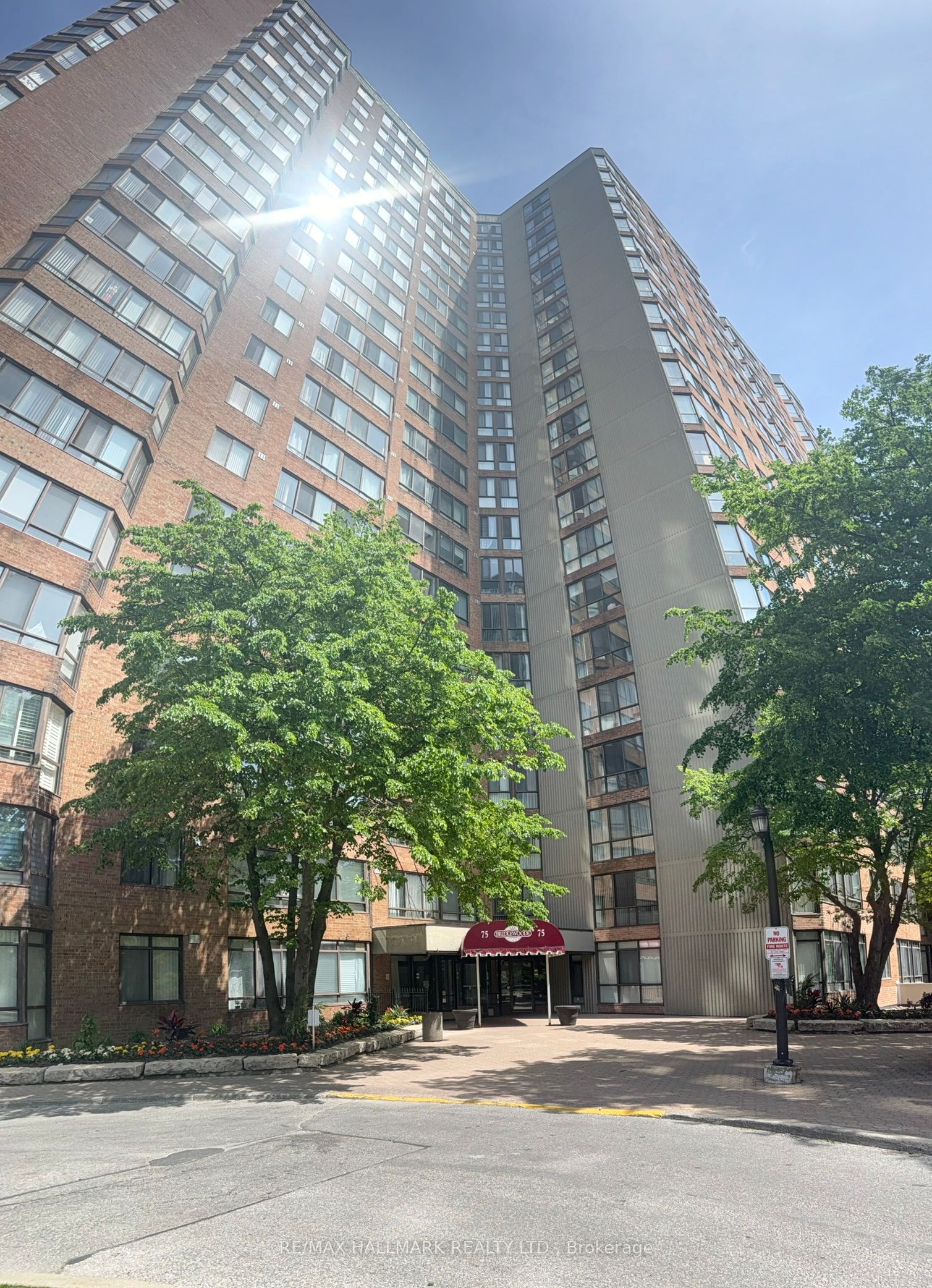 75 Bamburgh Circle 2028, Toronto, ON M1W 3W1