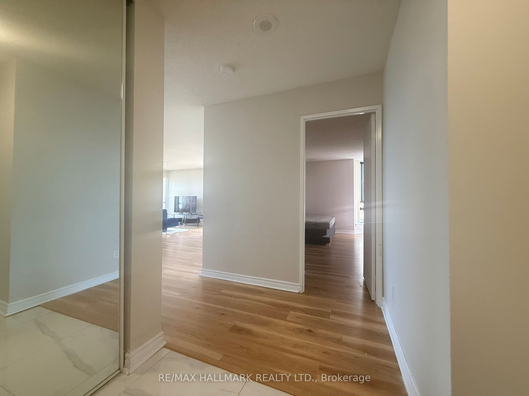75 Bamburgh Circle 2028, Toronto, ON M1W 3W1 photo 5