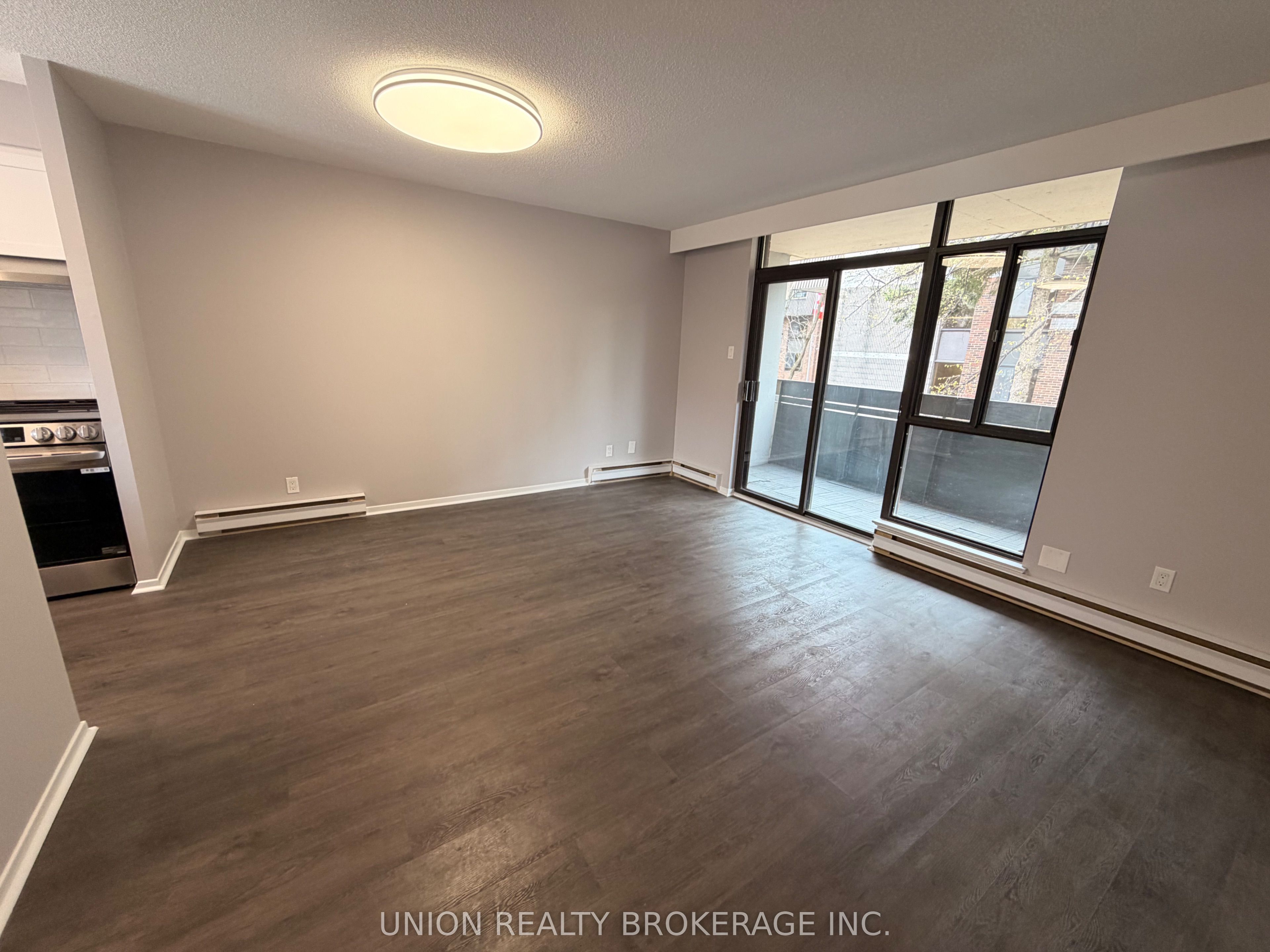 50 Old Kingston Road 1-304, Toronto, ON M1E 4Y1 photo 4