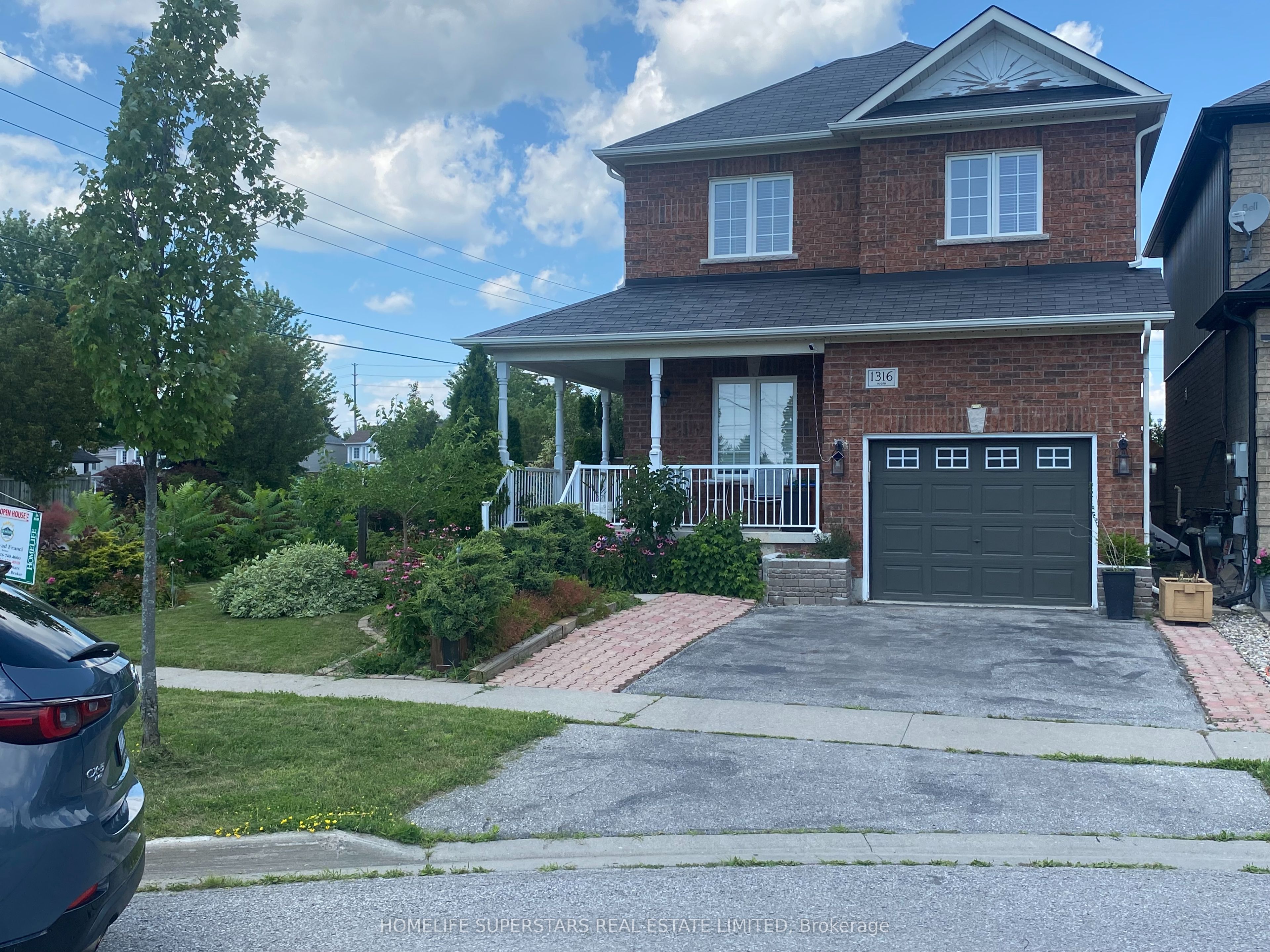 1316 Macinally Court, Oshawa, ON L1K 0B6 photo 4