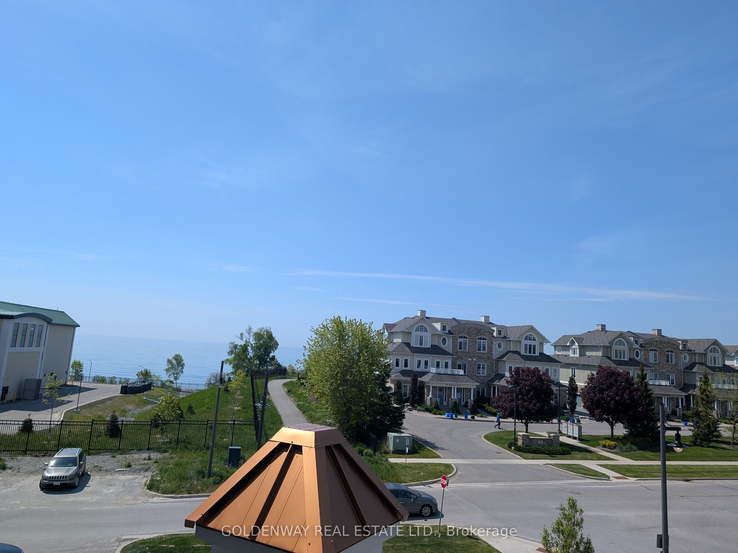50 Lakebreeze Drive 307, Clarington, ON L1B 0V9 photo 3