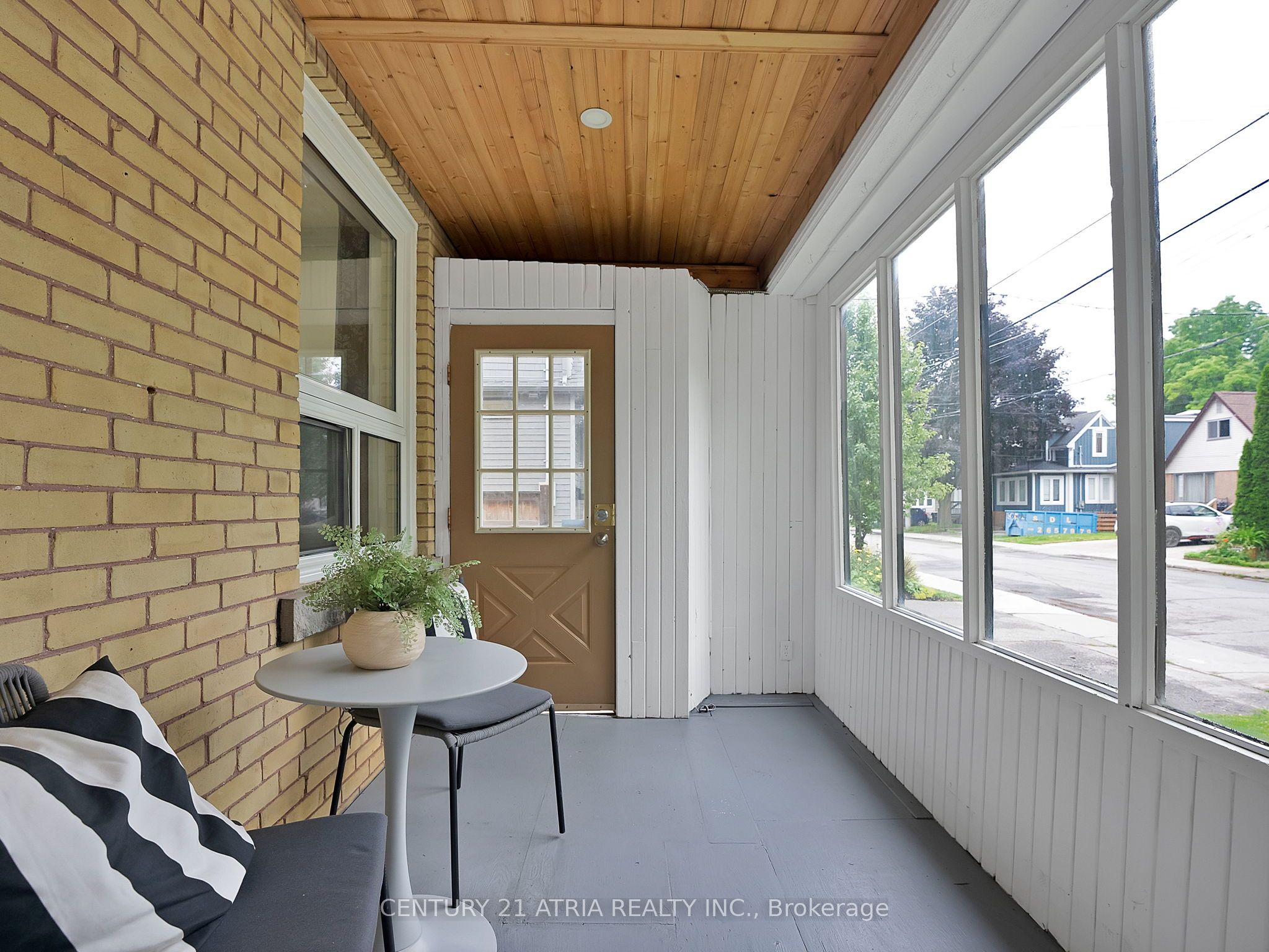 32 Rosevear Avenue, Toronto, ON M4C 1Z3 photo 5