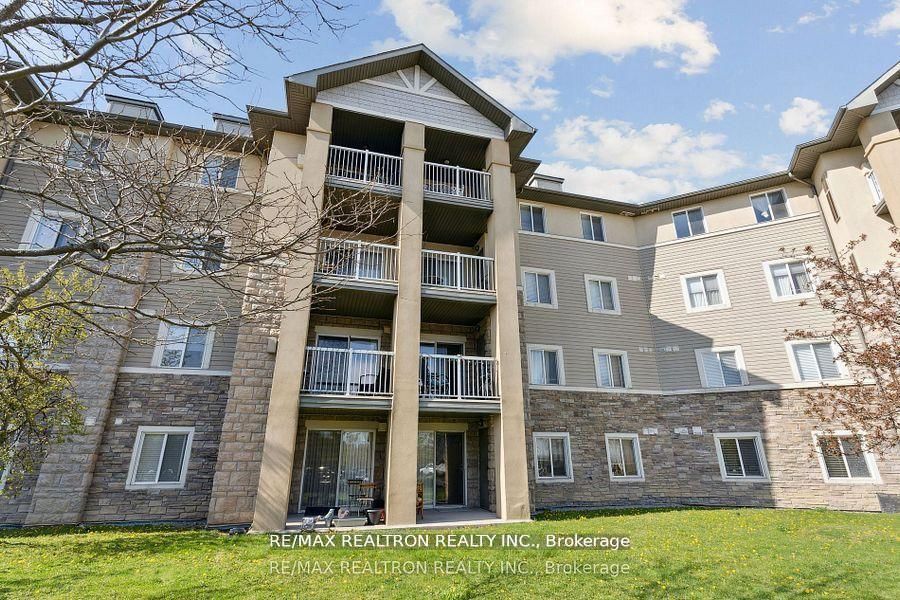684 Warden Avenue 103, Toronto, ON M1L 4W4 photo 4