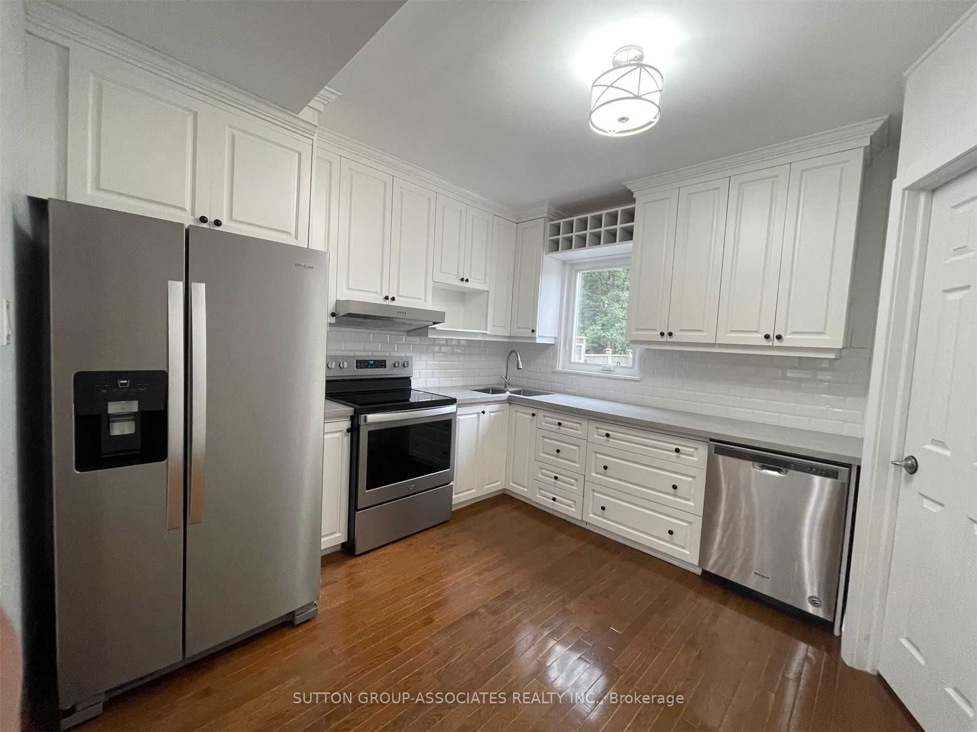88 Kent Road, Toronto, ON M4L 2X6 photo 3