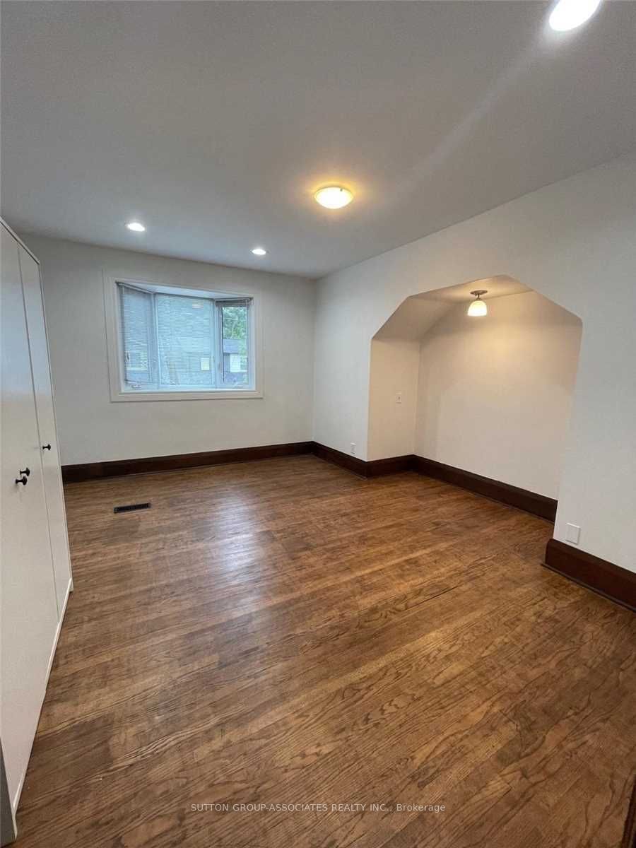 88 Kent Road, Toronto, ON M4L 2X6 photo 4