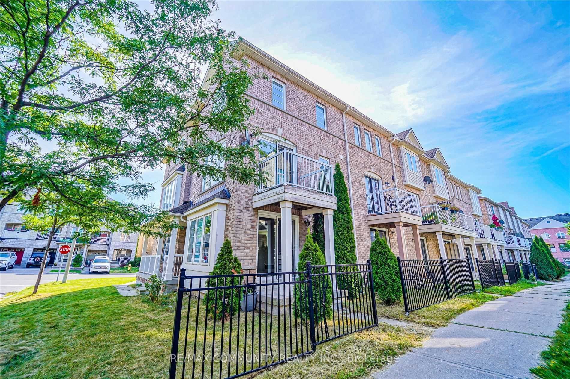 1 Burnsborough Main Street, Ajax, ON L1S 0A7 photo 4