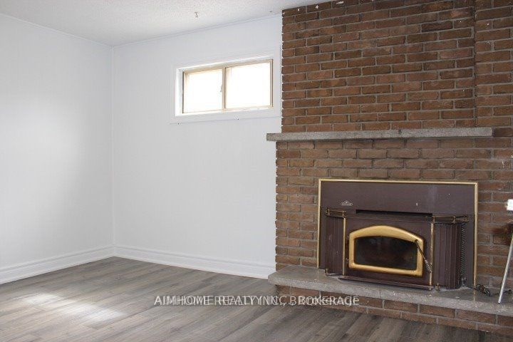 11 Hallbank Terrace Lower, Toronto, ON M1S 2V8 photo 5