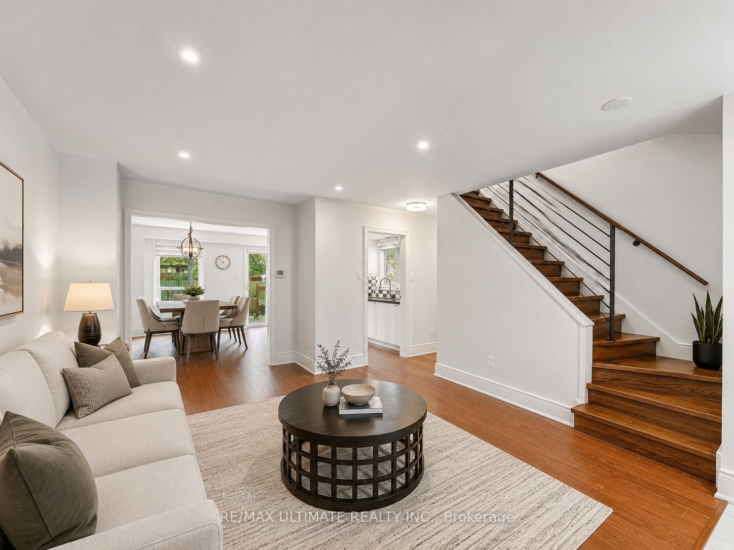 29 Kipling Crescent, Ajax, ON L1S 5A7 photo 2