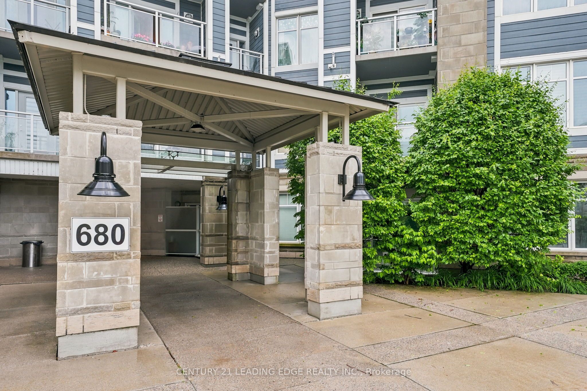 680 Gordon Street 103, Whitby, ON L1N 0L2 photo 2