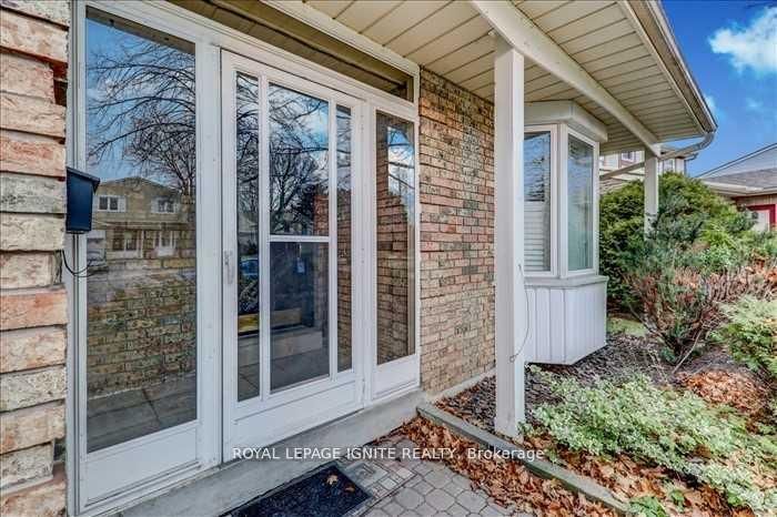 23 Longbow Square, Toronto, ON M1W 2W6 photo 2