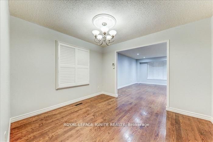 23 Longbow Square, Toronto, ON M1W 2W6 photo 4