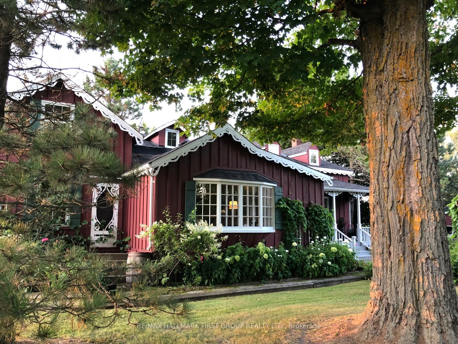130 Myrtle Road E, Whitby, ON L0B 1A0