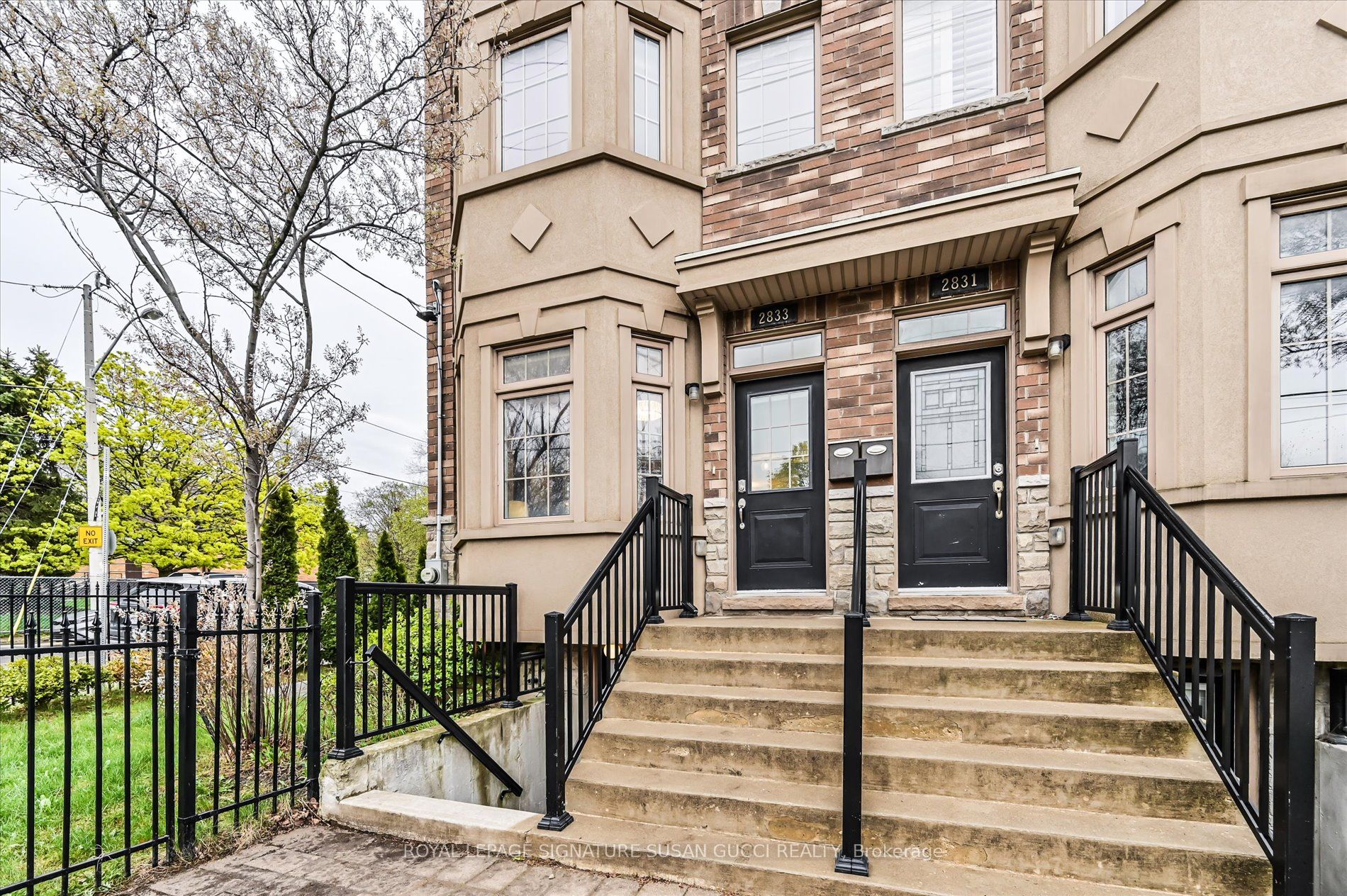 2833 St. Clair Avenue E, Toronto, ON M4B 1N3 photo 3
