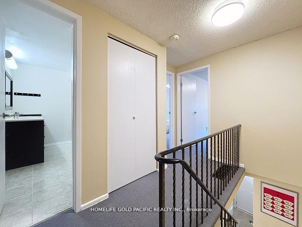 42 Stonehill Court 11, Toronto, ON M1W 2V3 photo 4