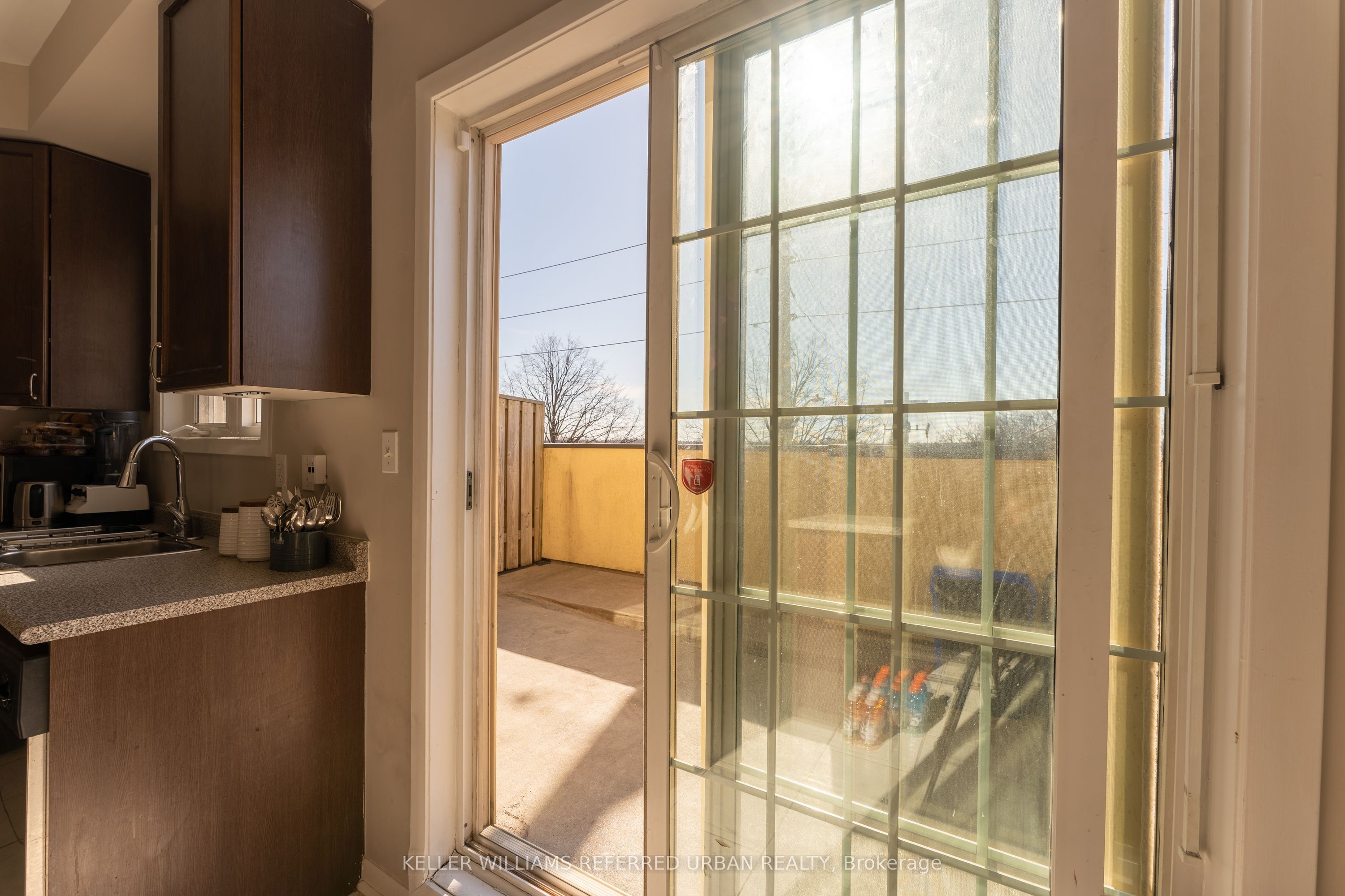 1250 St Martins Drive 14, Pickering, ON L1W 0A2 photo 5