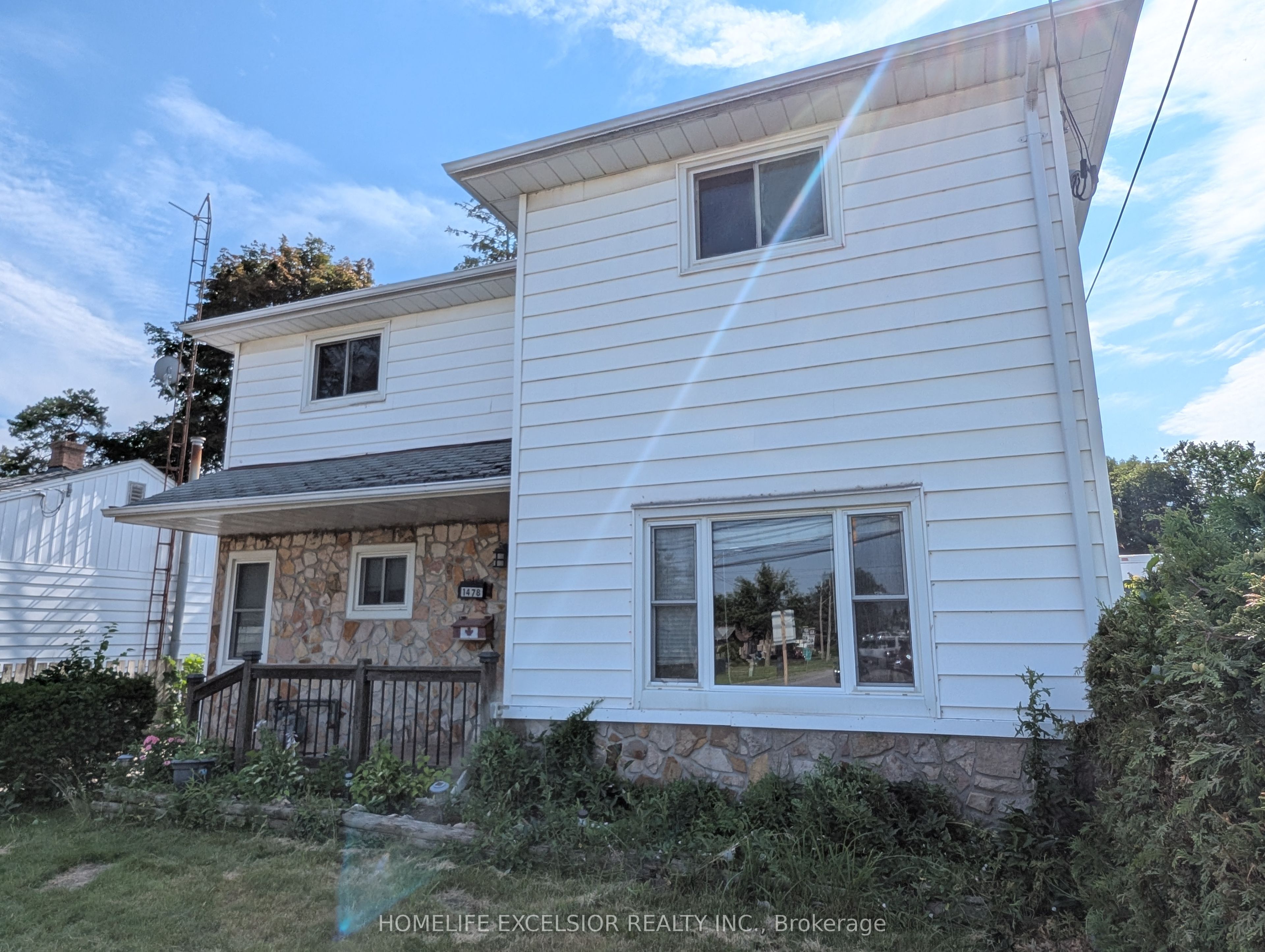 1478 Simcoe Street N, Oshawa, ON L1G 4X7 photo 3