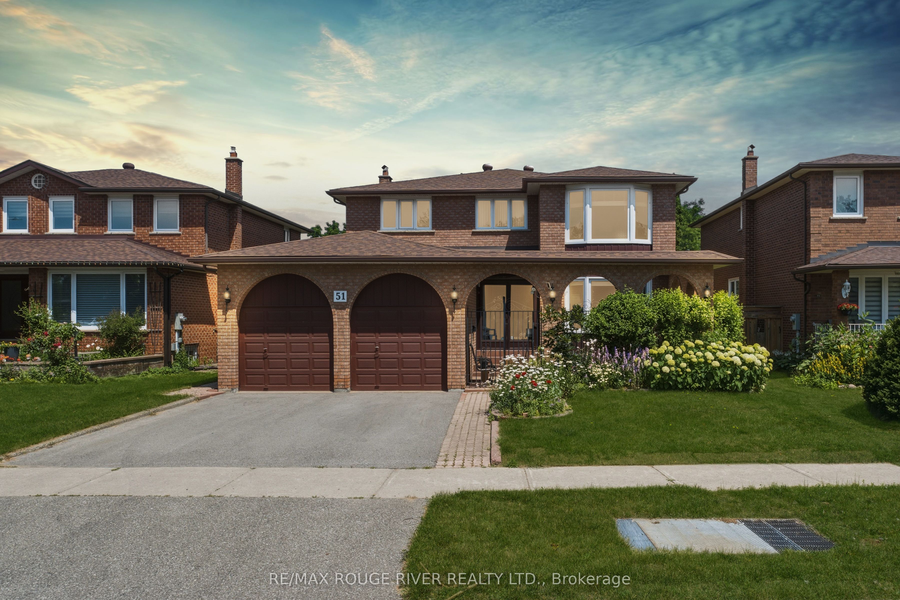 51 Sugarbush Square, Toronto, ON M1C 3M6