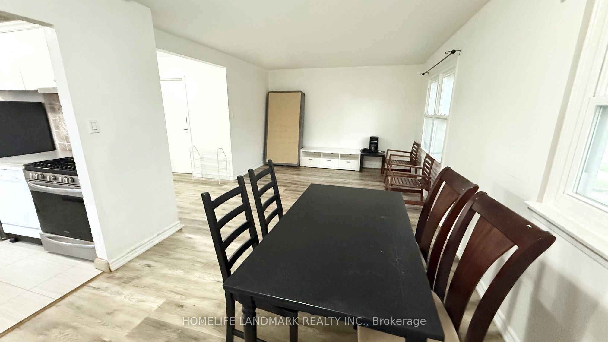 81 United Square Main Floor, Toronto, ON M1B 2B9 photo 5