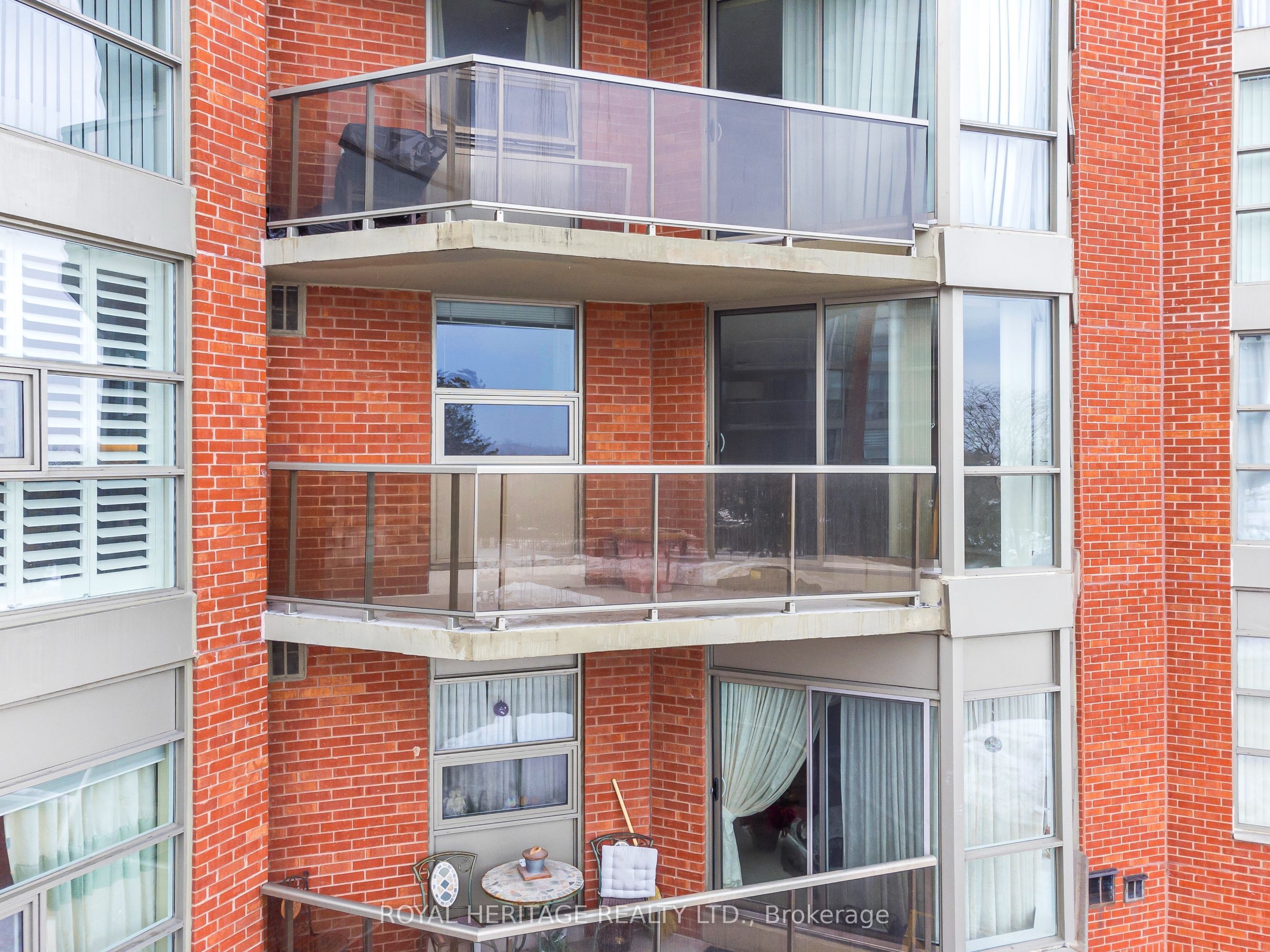 10 Dean Park Road 313, Toronto, ON M1B 3G8 photo 2