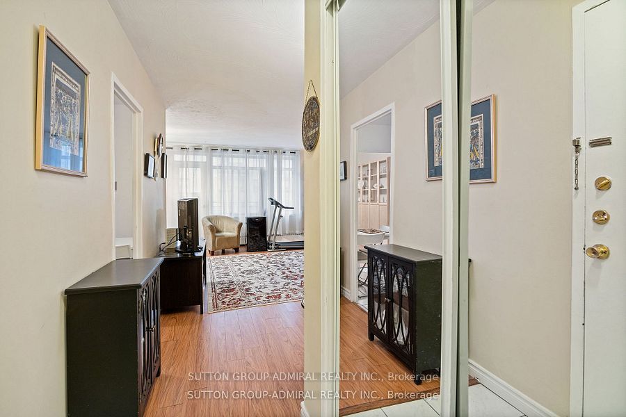 825 Kennedy Road N 406, Toronto, ON M1K 2E6 photo 3
