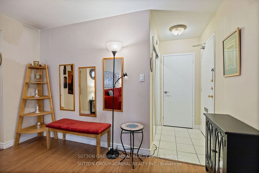 825 Kennedy Road N 406, Toronto, ON M1K 2E6 photo 4
