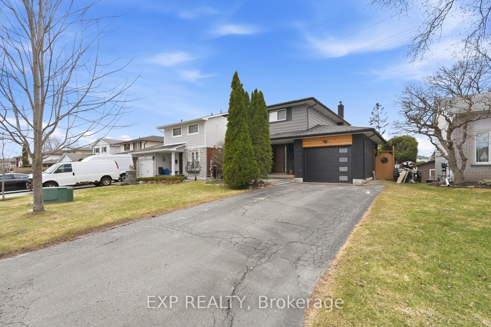 948 Downing Court, Oshawa, ON L1G 7R5 photo 3