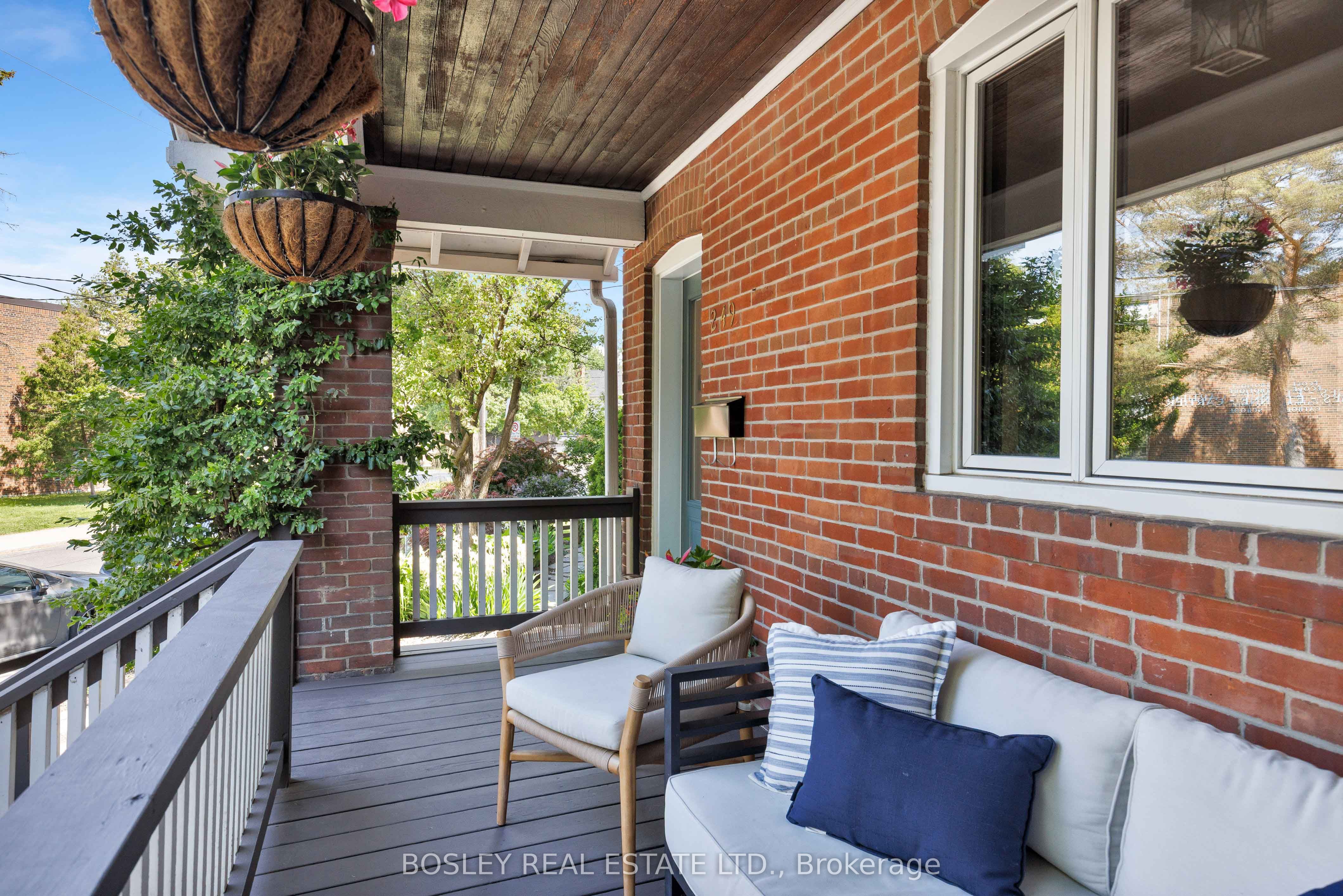 247 Gainsborough Road, Toronto, ON M4L 3C4 photo 3