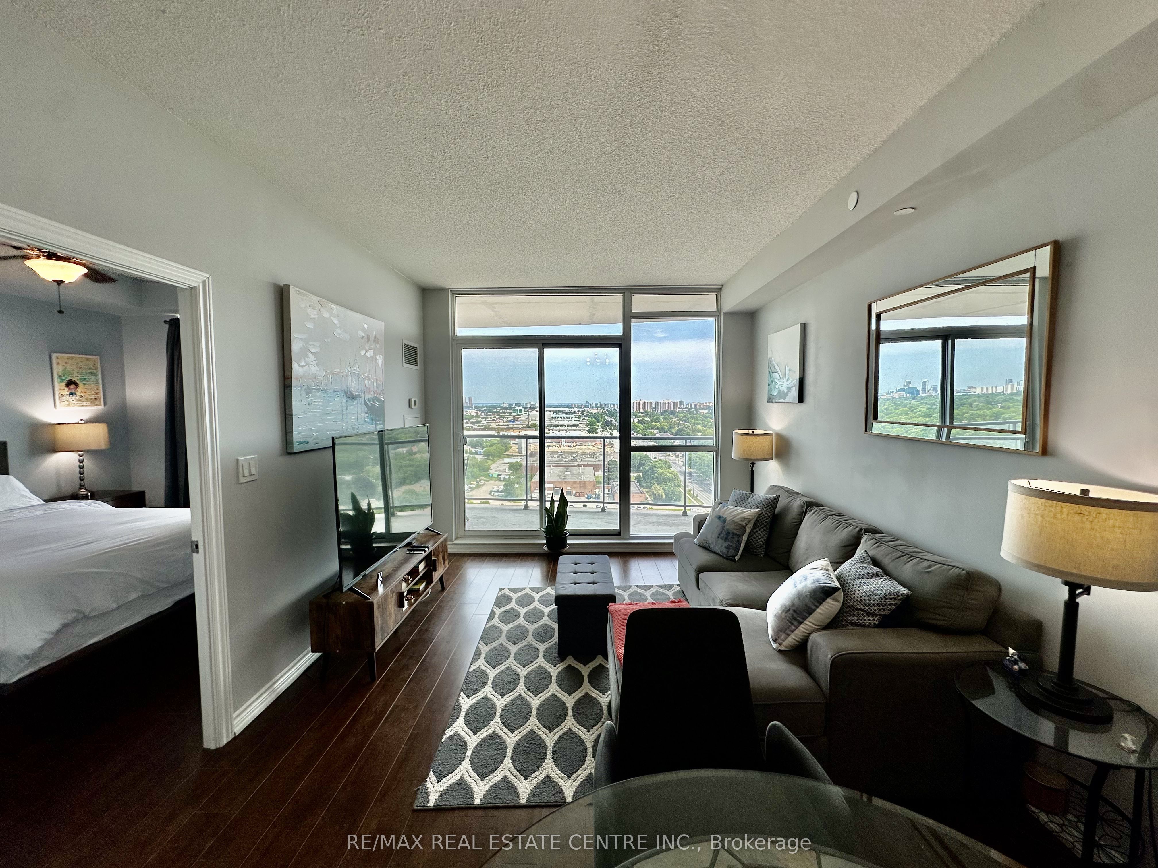 1328 Birchmount Road 1806, Toronto, ON M1R 0B6 photo 5