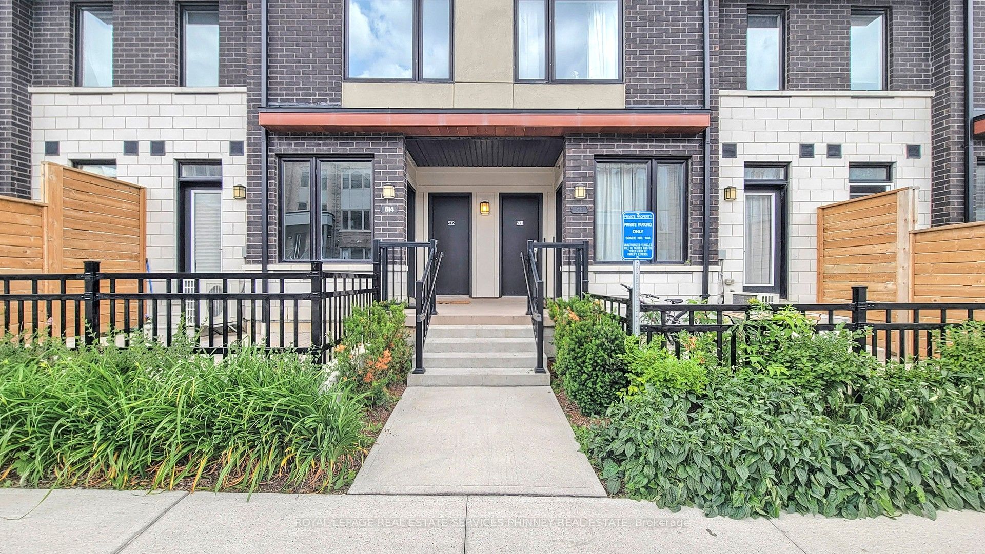 1555 Kingston Road 514, Pickering, ON L1V 0E9 photo 3