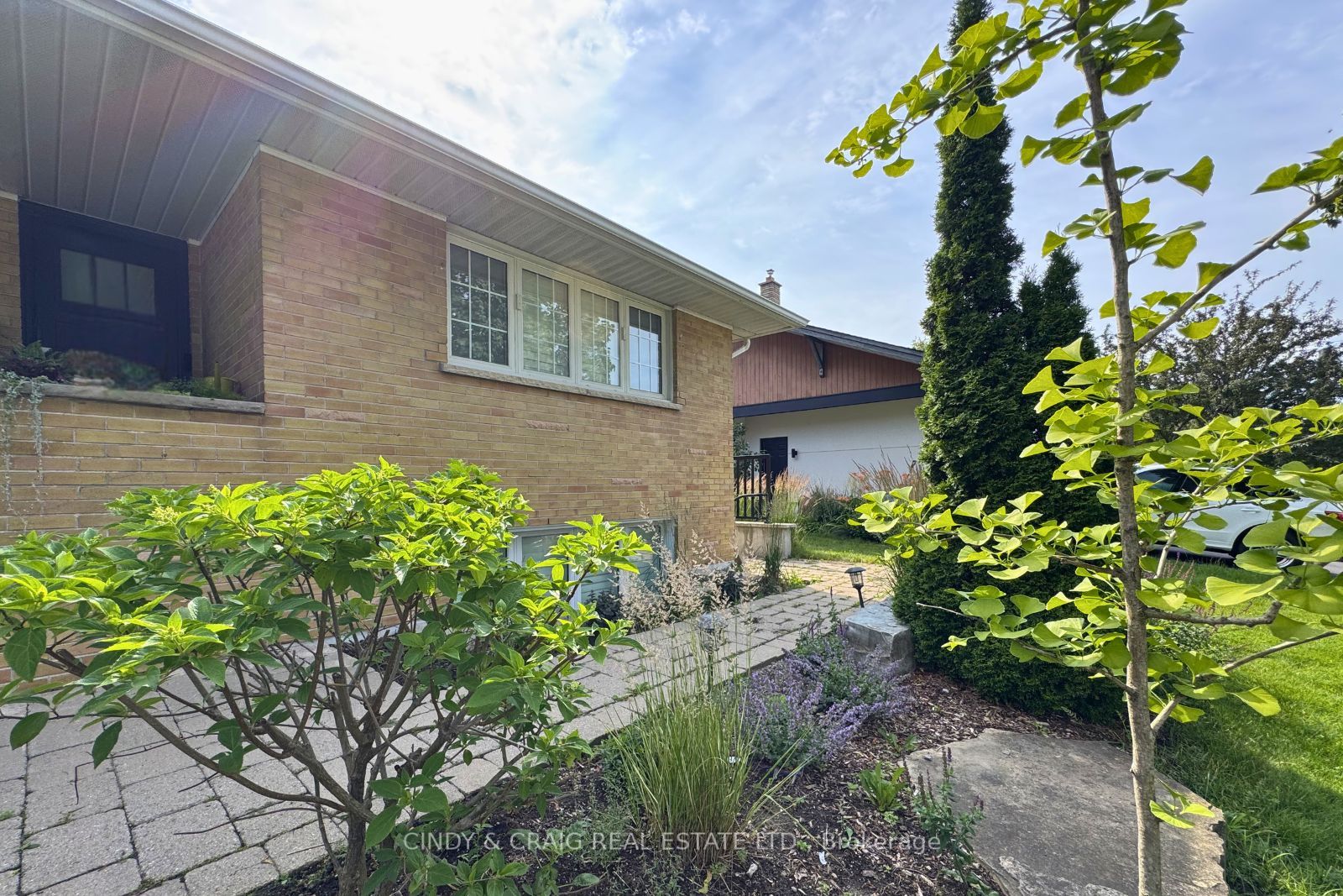 679 Oshawa Boulevard N Basement, Oshawa, ON L1G 5V1