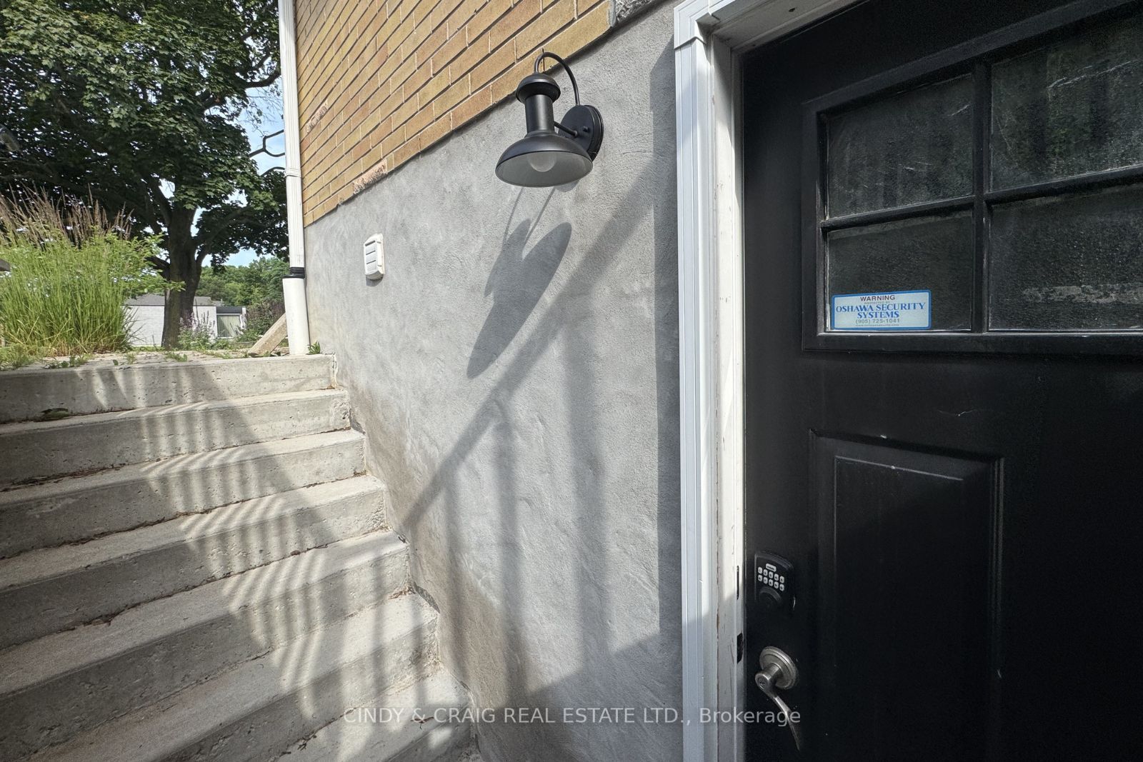 679 Oshawa Boulevard N Basement, Oshawa, ON L1G 5V1 photo 4