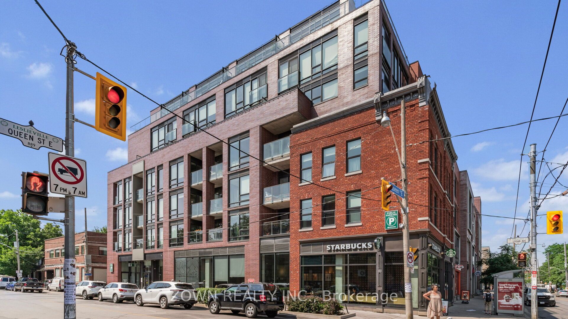 246 Logan Avenue 222, Toronto, ON M4M 0E9 photo 2