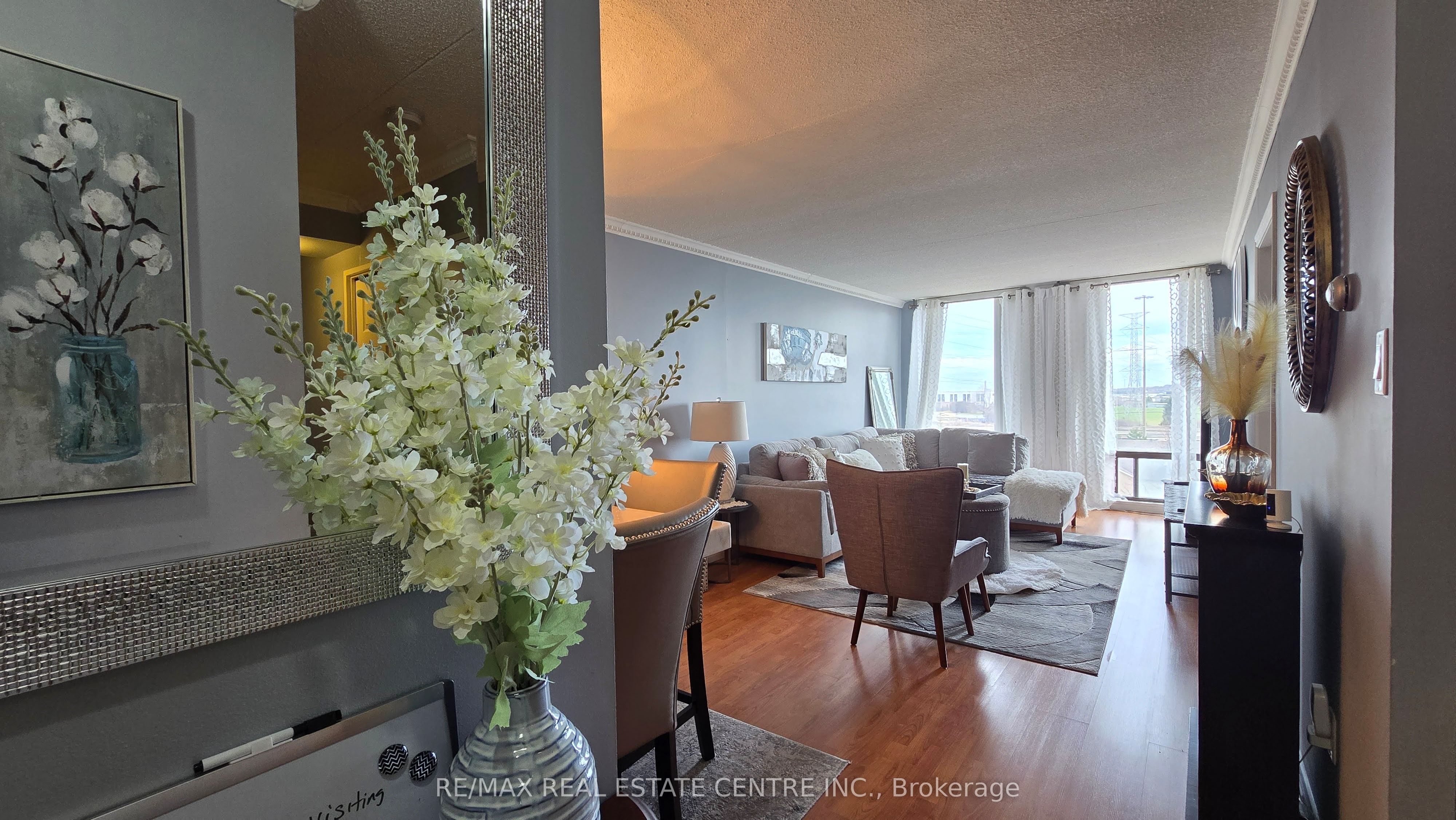 1540 Pickering Parkway 609, Pickering, ON L1V 3V9 photo 2