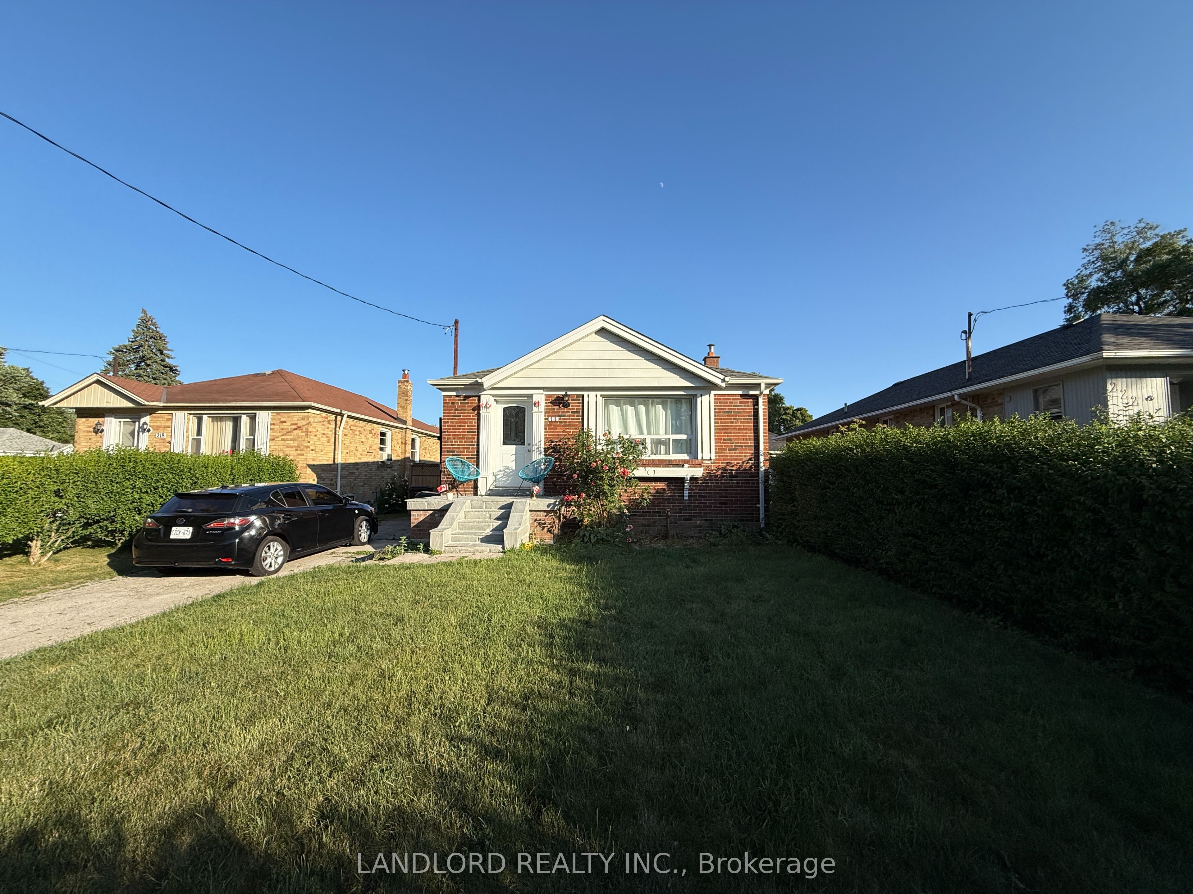220 Ellington Drive Bsmt, Toronto, ON M1R 3Y4 photo 2