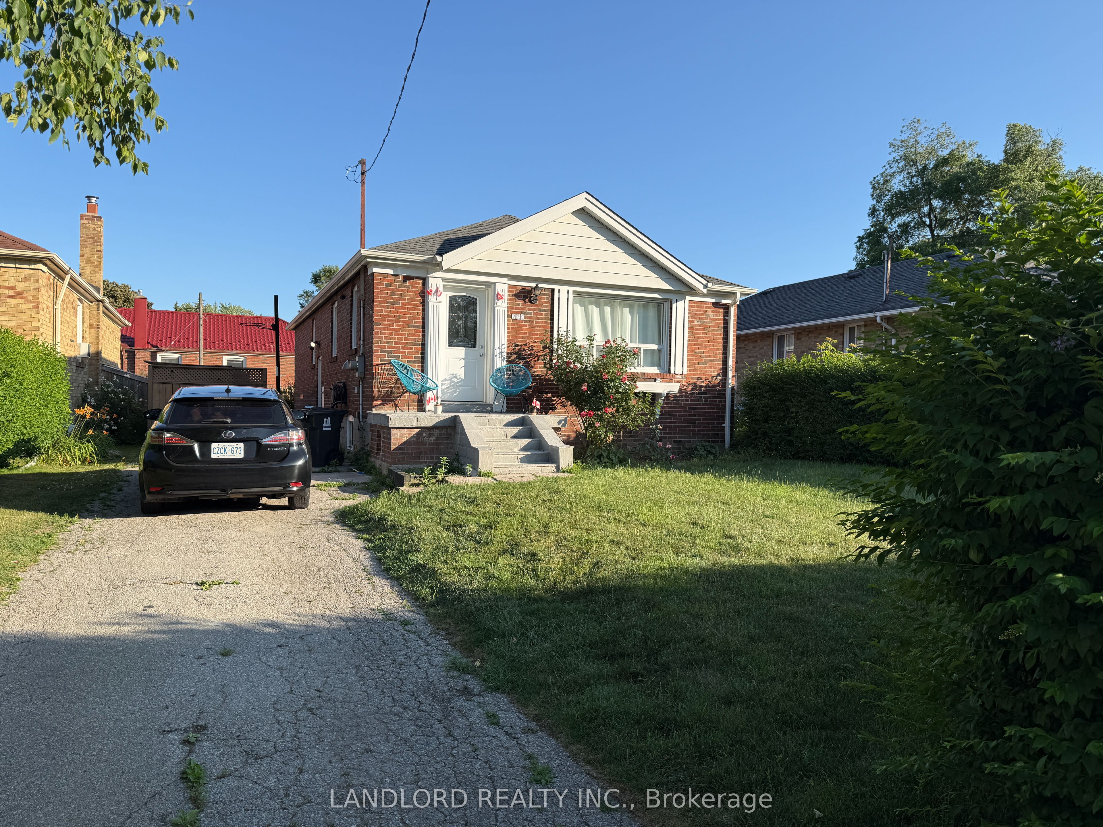 220 Ellington Drive Bsmt, Toronto, ON M1R 3Y4 photo 4