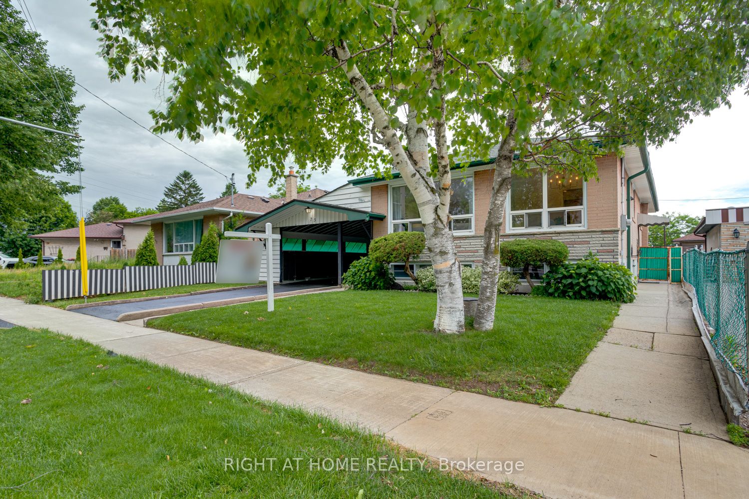 75 Milford Haven Drive, Toronto, ON M1G 3C9 photo 2